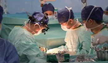 Cardiac surgery under way (official material of Shenzhen Qianhai Taikang Hospital)