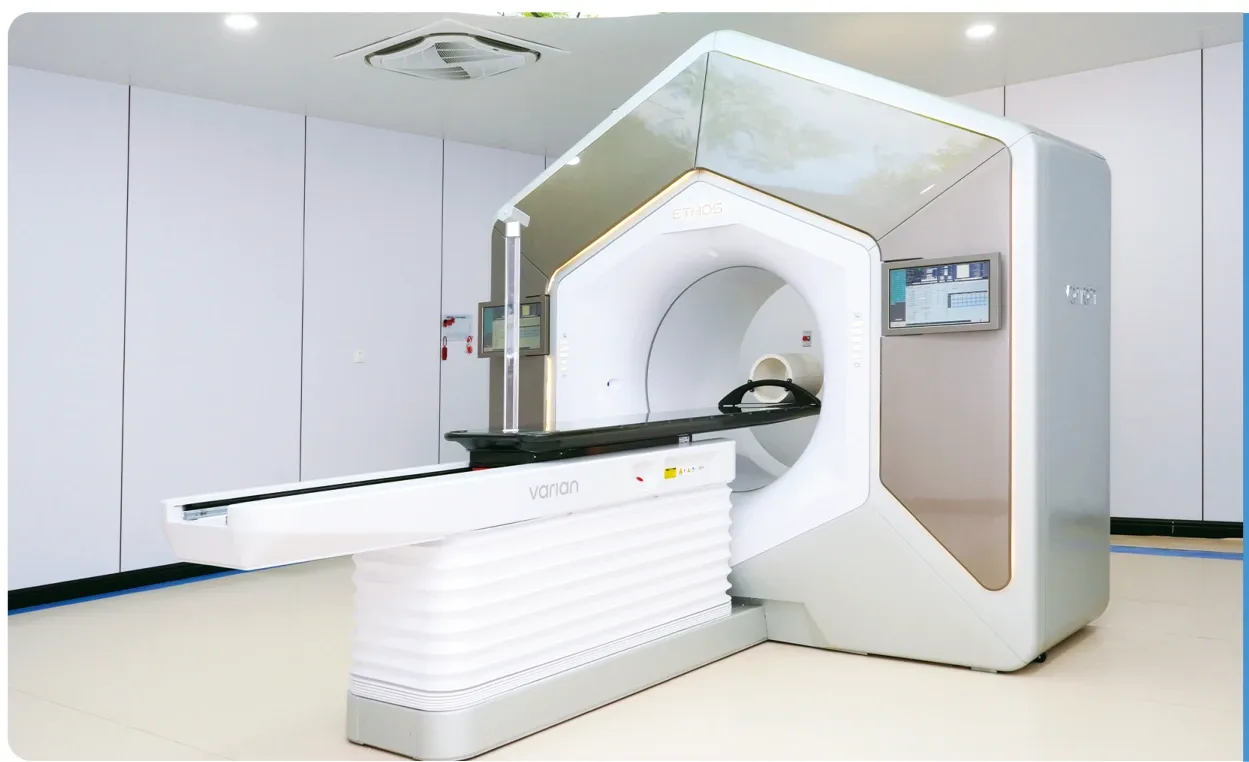 Varian Ethos adaptive radiotherapy treatment room (official hospital material)